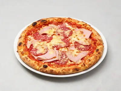 Pizza Salami Schinken